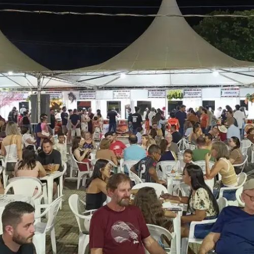 9a-edicao-do-Festival-Gastronomico-Sabores-da-Floresta-70_p13601_thumb_resized.jpg