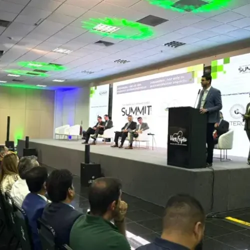 Diretor-Tecnico-do-SebraeMT-Andre-Schelini-participou-da-abertura-do-Brazil-Superfoods-Summit-2026-r.webp