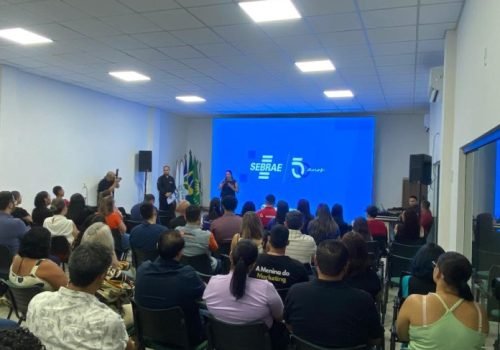 Palestra-Kick-Off-O-Poder-da-motivacao-atraiu-dezenas-de-pessoas-em-Paranatinga_p14662_thumb_resized.jpeg