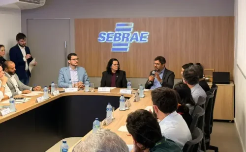 Sebrae-recebe-liderancas-para-debater-acesso-ao-mercado-internacional-e-os-novos-rumos-da-exportacao.webp